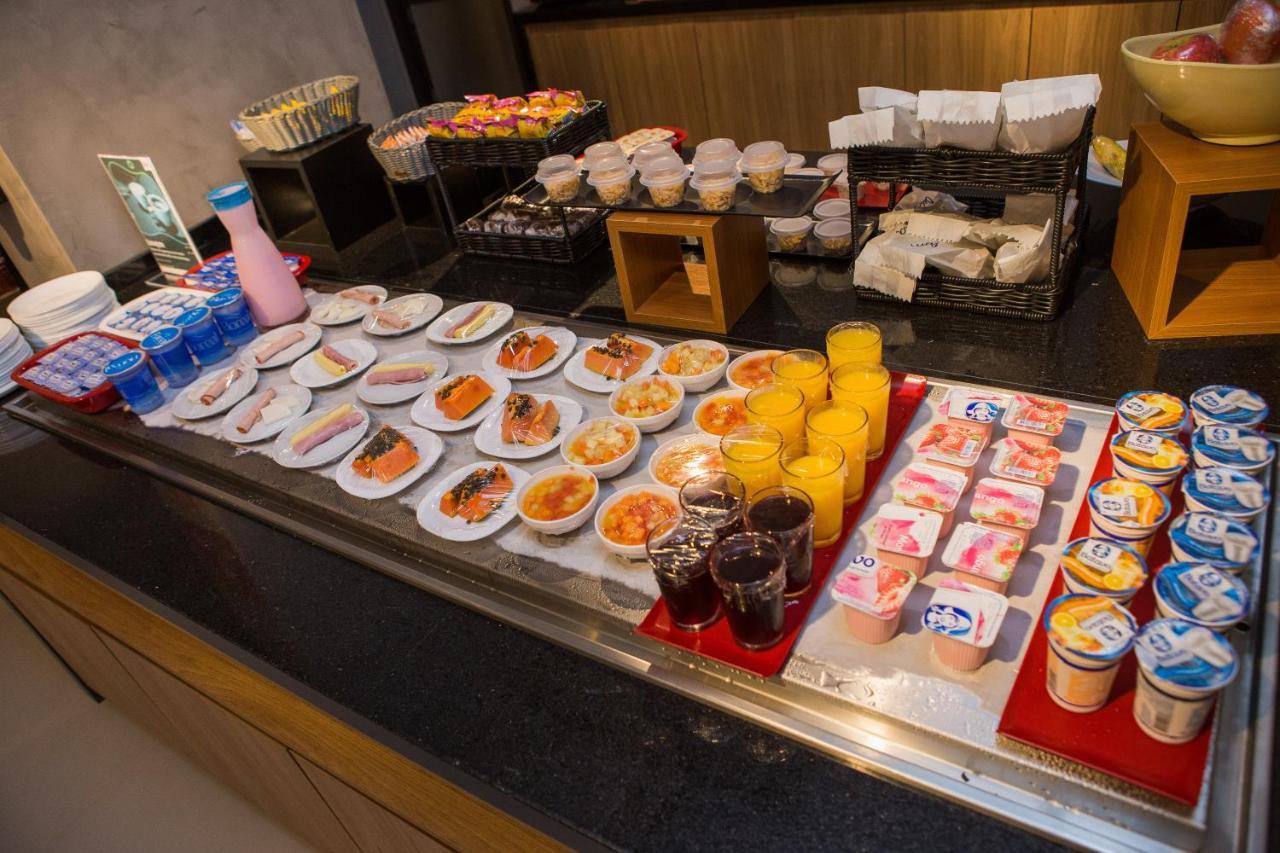 蓬塔格罗萨宜必思酒店 外观 照片